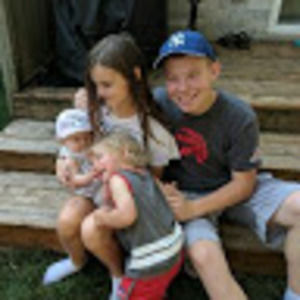 Meet your Posher, Dee